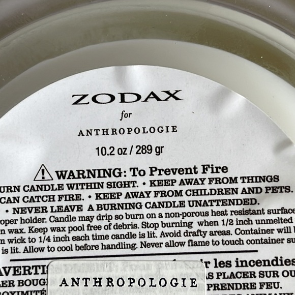 Zodax for Anthropologie White Rose Set of 2 Candles. - Picture 5 of 5